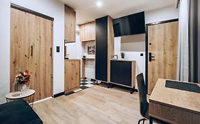 Bedthoven Lofts You! Self Check-In & Parking
